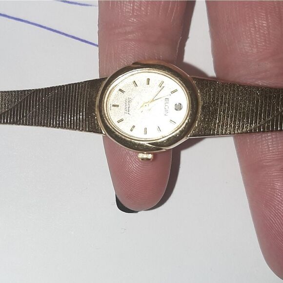 Vintage ladies gold Elgin watch - Picture 9 of 9
